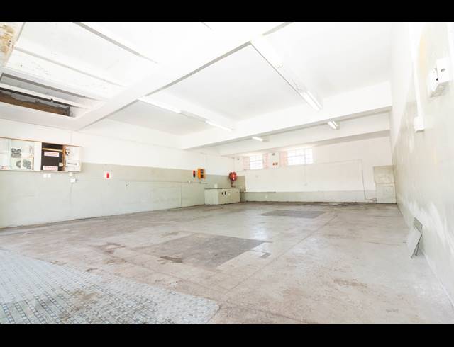 280M² BUSINESS TO LET IN BELLAIR